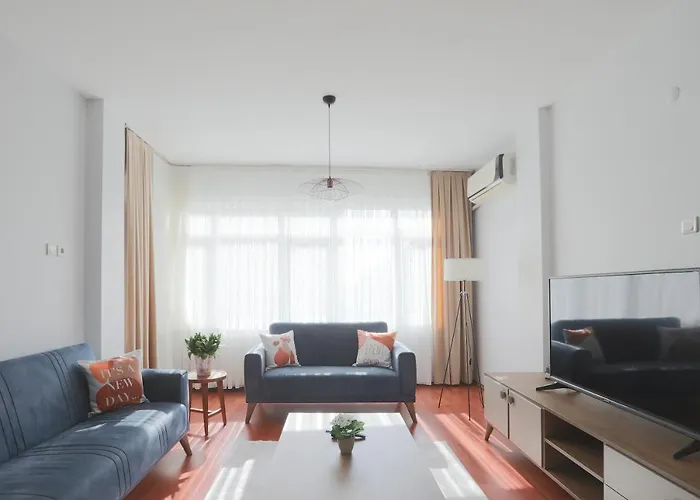 Appartement Merkezi Konumda Klimali Aile Dostu