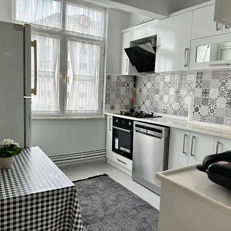 Merkezi Konumda Klimali Aile Dostu *